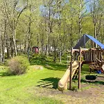 2 Bedroom Lovely In *