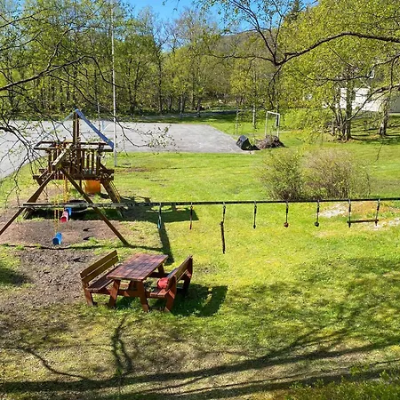 Дом отдыха 2 Bedroom Lovely In *