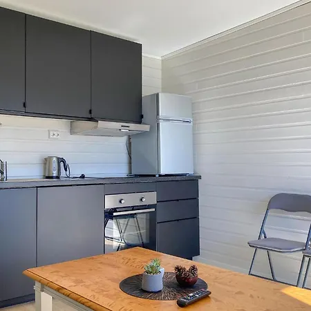 Дом отдыха 2 Bedroom Lovely In